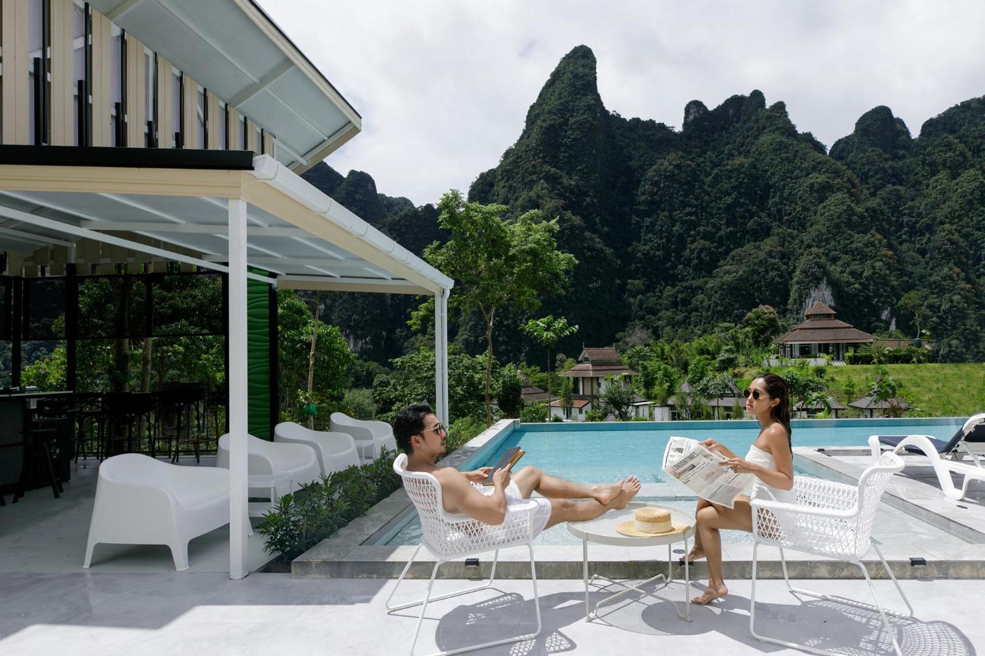 Magical Mountain View Resort Khao Sok National Park Exteriör bild