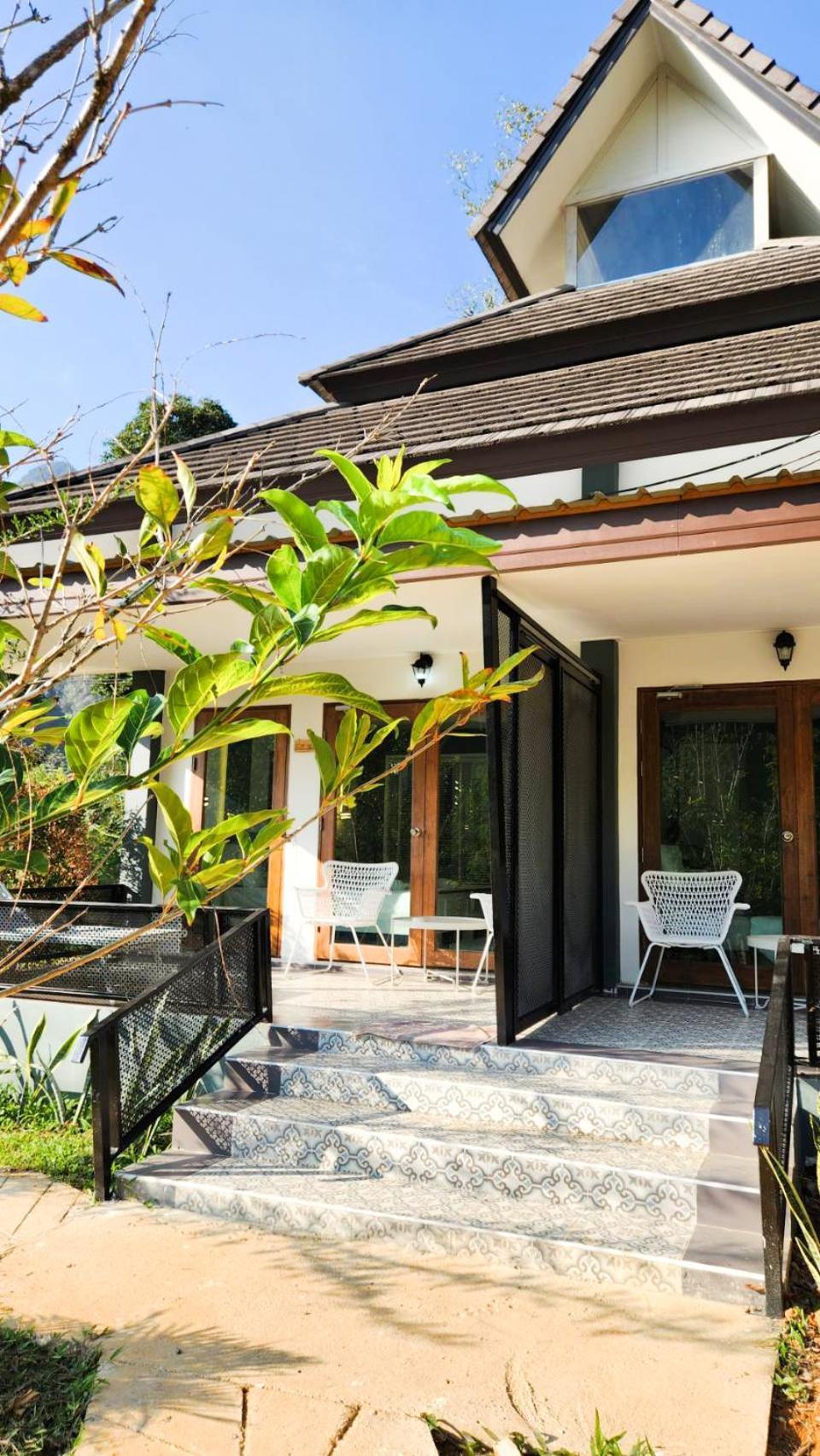 Magical Mountain View Resort Khao Sok National Park Exteriör bild