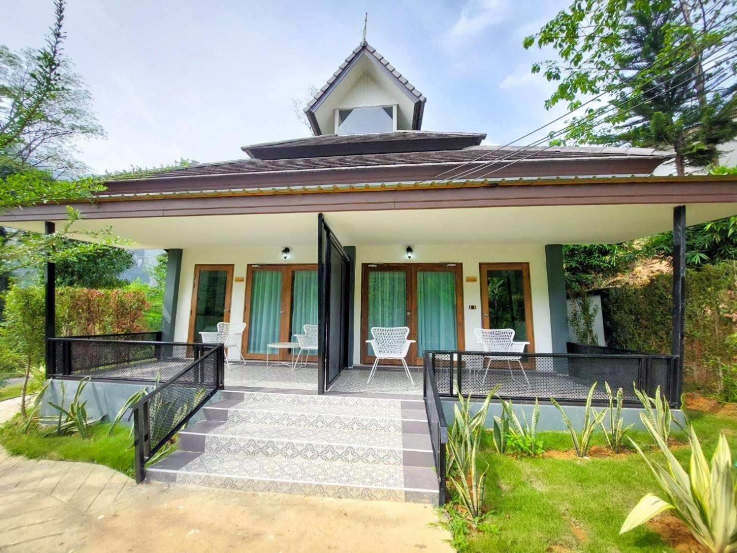 Magical Mountain View Resort Khao Sok National Park Exteriör bild