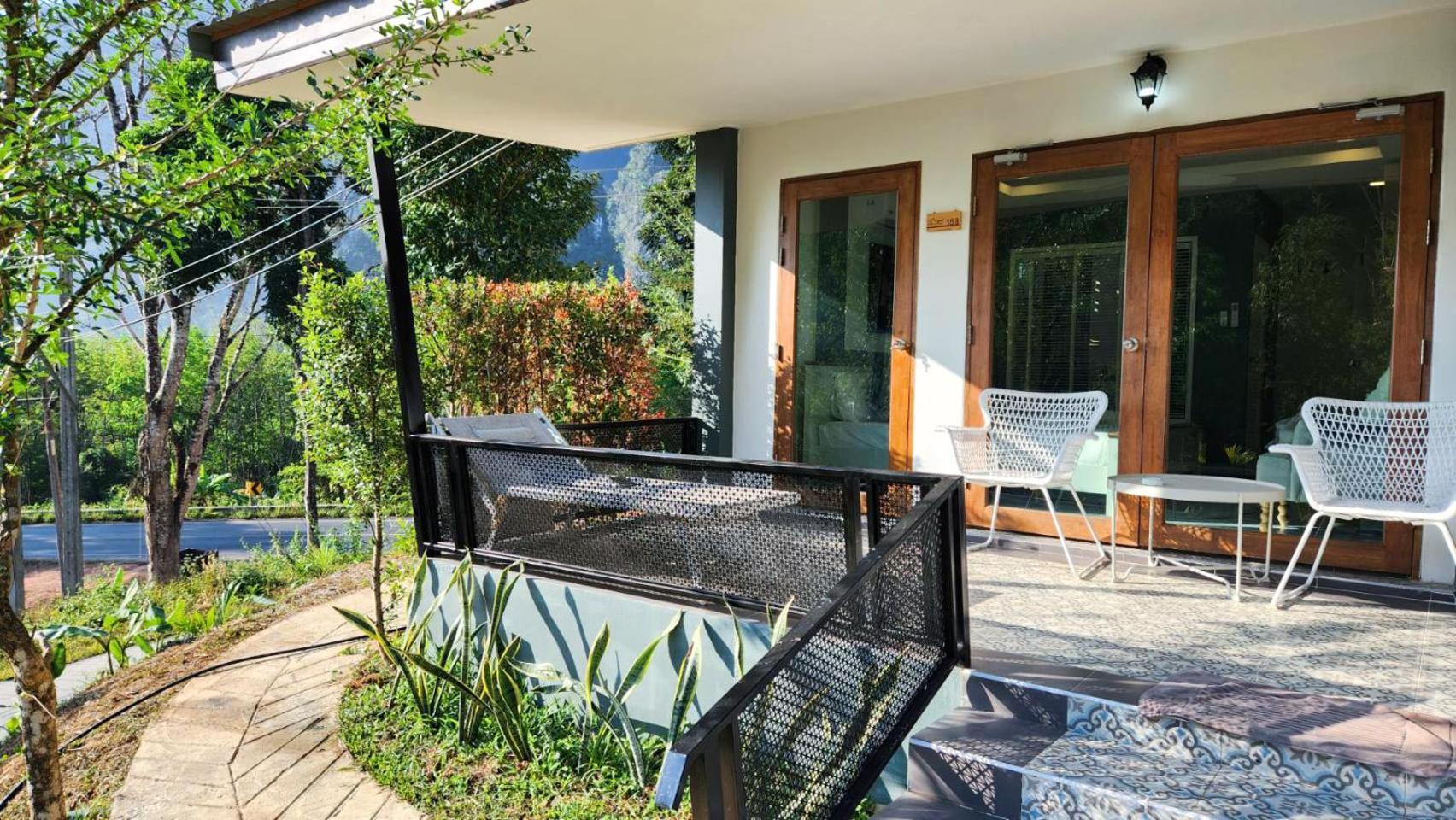 Magical Mountain View Resort Khao Sok National Park Exteriör bild